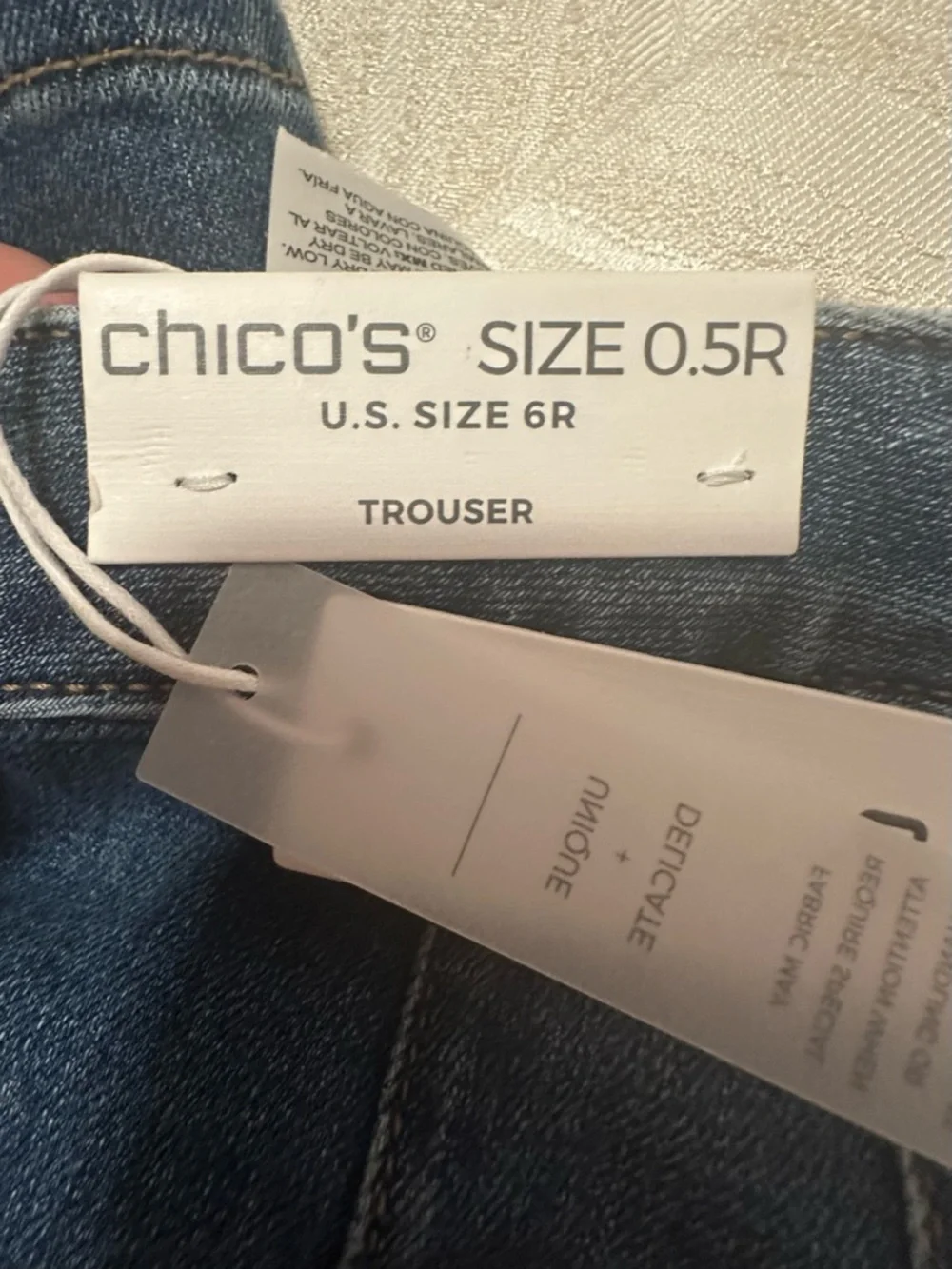 New With Tags! Chico’s Trouser Jeans Size 6R Medium Wash Wide Straight Leg Jeans - Picture 3 of 4